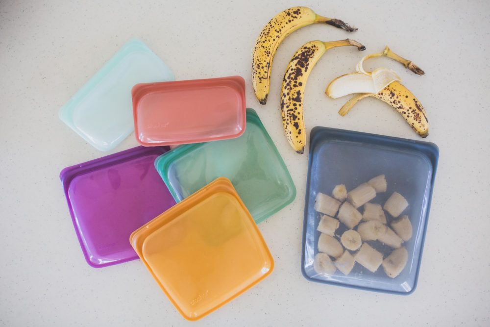 https://mindfulofthehome.com/wp-content/uploads/2021/11/reusable-zero-waste-silicone-bags-1000x667.jpg